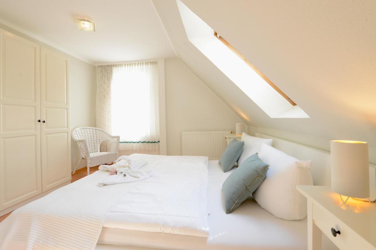 Ferienhaus Fuer 8 Personen Mit Kamin & Terrasse Boltenhagen  Exterior foto