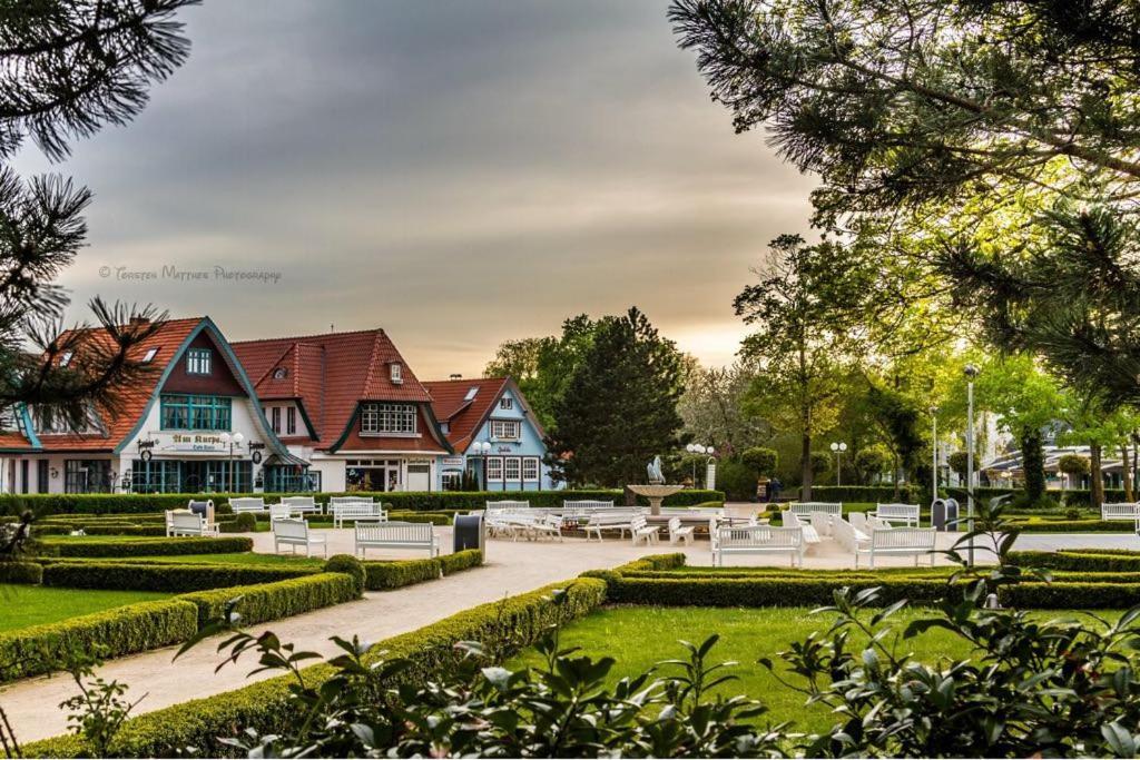 Ferienhaus Fuer 8 Personen Mit Kamin & Terrasse Boltenhagen  Exterior foto